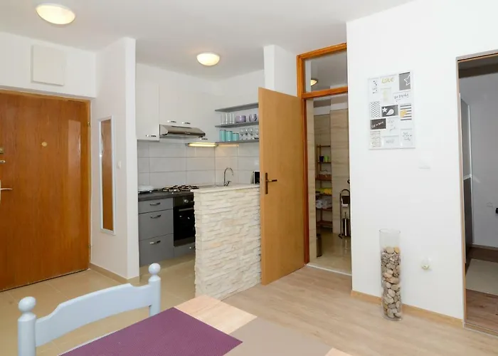 Apartment Neluna *