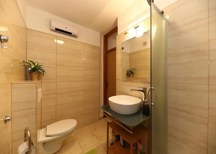 Apartment Neluna *