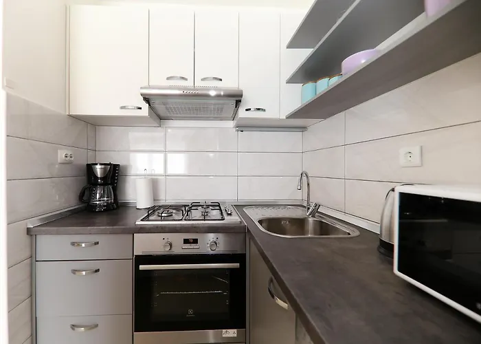 Apartment Neluna *